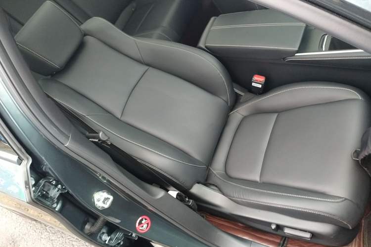 Used Honda Inspire 2022 260TURBO Elegant Edition Right Front Seat