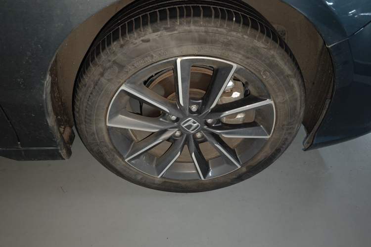 Used Honda Inspire 2022 260TURBO Elegant Edition Right Front Wheel Hub