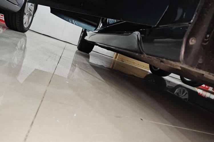 Used Honda Inspire 2022 260TURBO Elegant Edition Right Side Sill