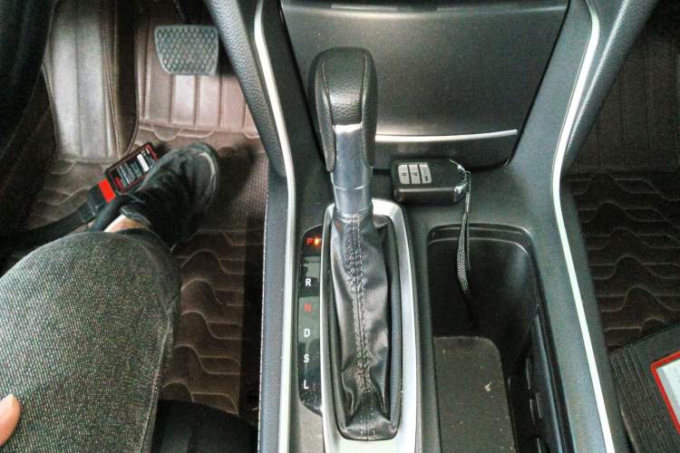 Used Honda Inspire 2022 260TURBO Elegant Edition Gear Lever