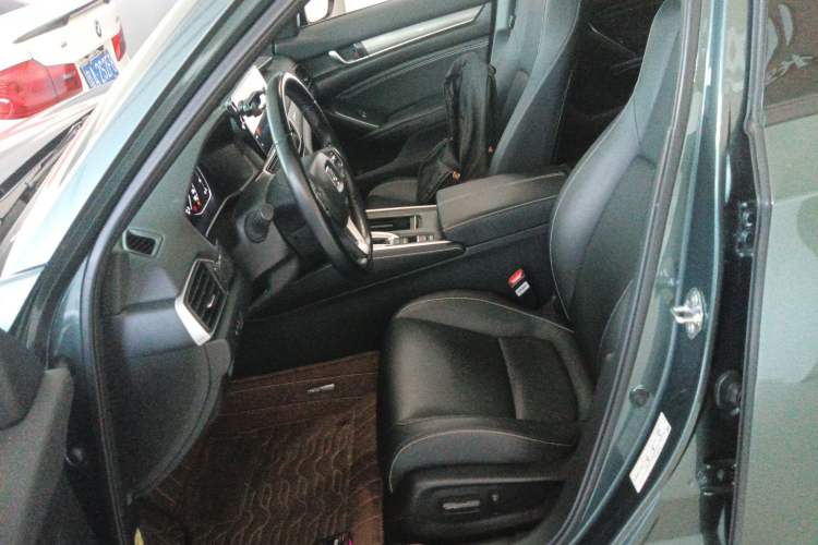 Used Honda Inspire 2022 260TURBO Elegant Edition Left Front Seat