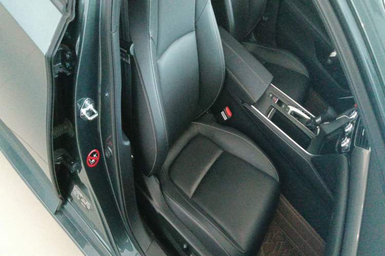Used Honda Inspire 2022 260TURBO Elegant Edition Right Front Seat