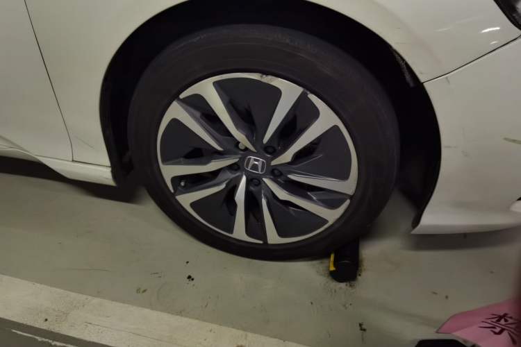 Used Honda Inspire 2022 Lingpai Hybrid 2.0L Pure Elegant Edition Right Front Wheel Hub