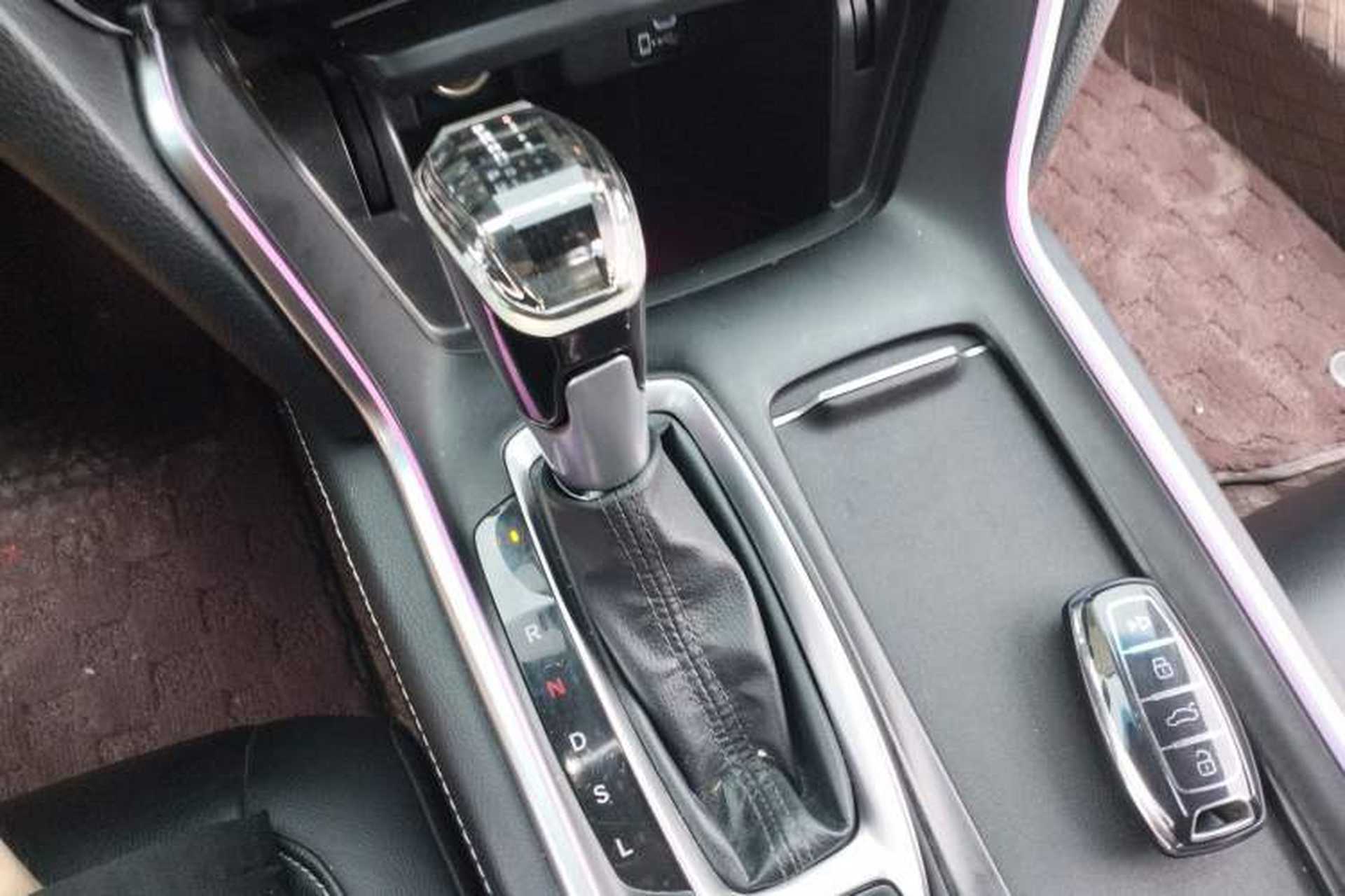 Used Honda Inspire 2022 260TURBO Elegant Edition Gear Lever