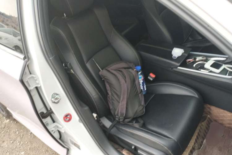 Used Honda Inspire 2022 260TURBO Elegant Edition Right Front Seat