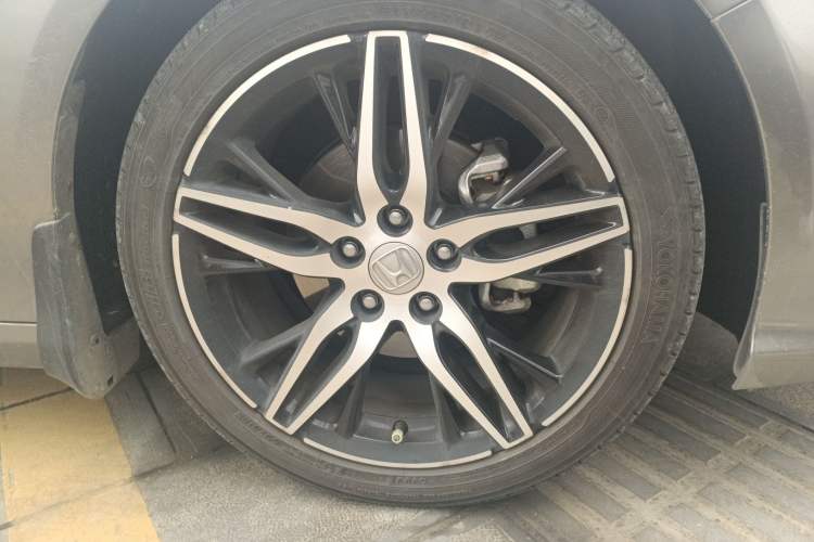 Used Honda Inspire 2022 260TURBO Jingyue Version Right Front Wheel Hub