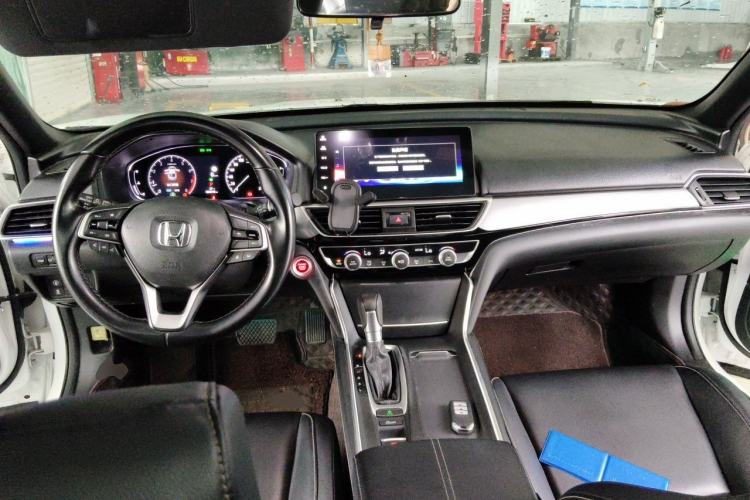 Used Honda Inspire 2022 260TURBO Elegant Edition Center Console