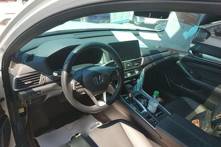 Used Honda Inspire 2022 260TURBO Elegant Edition Center Console