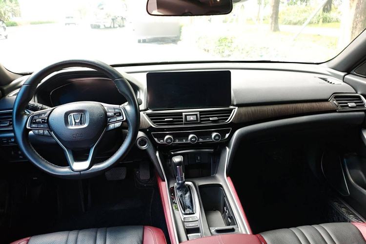Used Honda Inspire 2022 260TURBO Elegant Edition Center Console