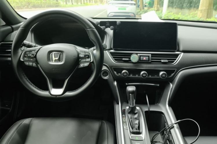 Used Honda Inspire 2022 260TURBO Elegant Edition Center Console