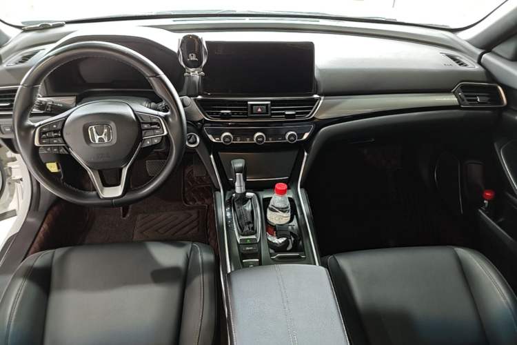 Used Honda Inspire 2022 260TURBO Elegant Edition Center Console