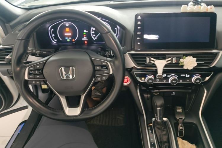 Used Honda Inspire 2022 260TURBO Elegant Edition Center Console