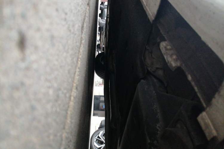 Used Honda Inspire 2022 Rui Hybrid 2.0L Jingzhi Edition Chassis Rear Left