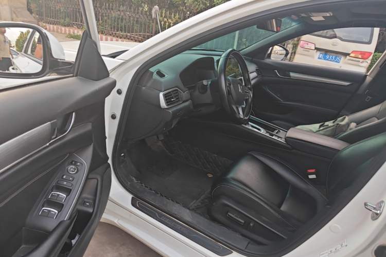 Used Honda Inspire 2022 260TURBO Elegant Edition Driver Seat