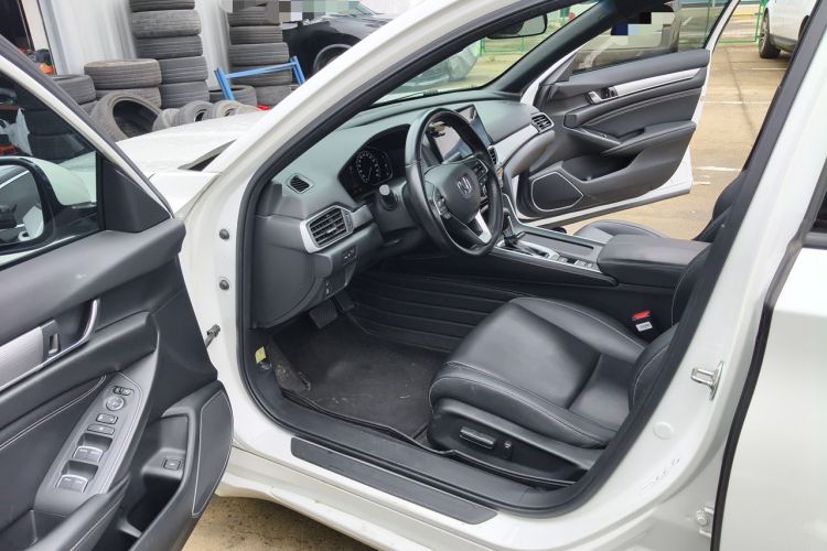 Used Honda Inspire 2022 260TURBO Elegant Edition Driver Seat