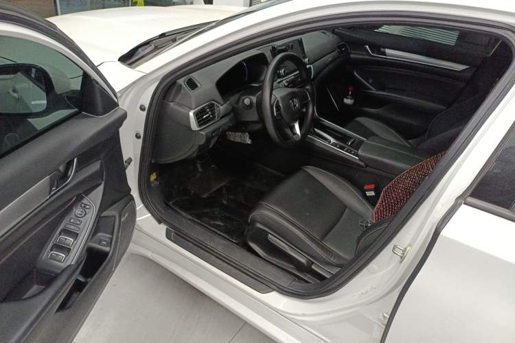 Used Honda Inspire 2022 260TURBO Elegant Edition Driver Seat