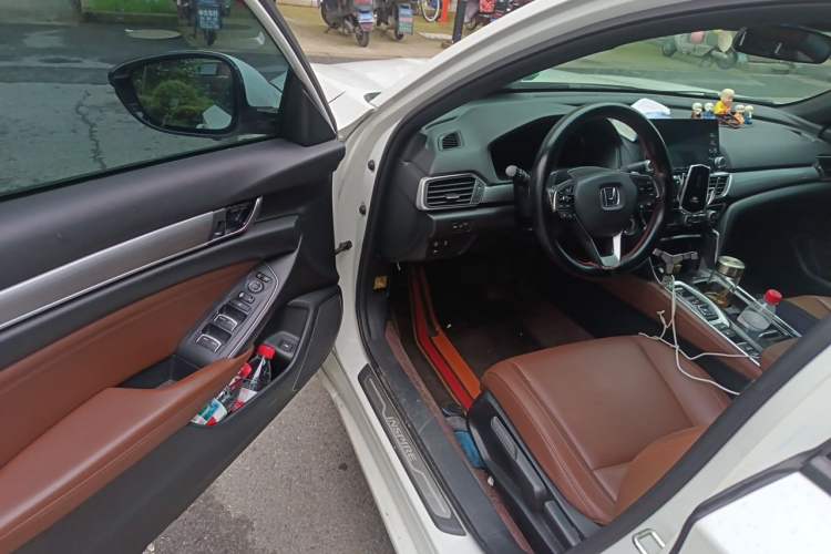 Used Honda Inspire 2022 Rui Hybrid 2.0L Jingzhi Edition Driver Seat
