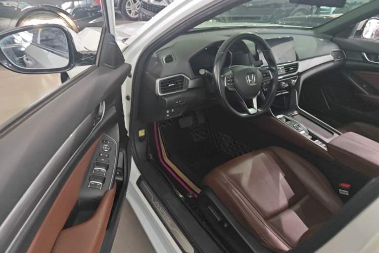 Used Honda Inspire 2022 Lingpai Hybrid 2.0L Pure Elegant Edition Driver Seat