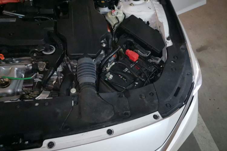 Used Honda Inspire 2022 Xing·Hybrid 2.0L Pure Edition Engine Bay Left