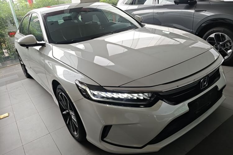 Used Honda Inspire 2022 260TURBO Elegant Edition Front Right 45 Deg