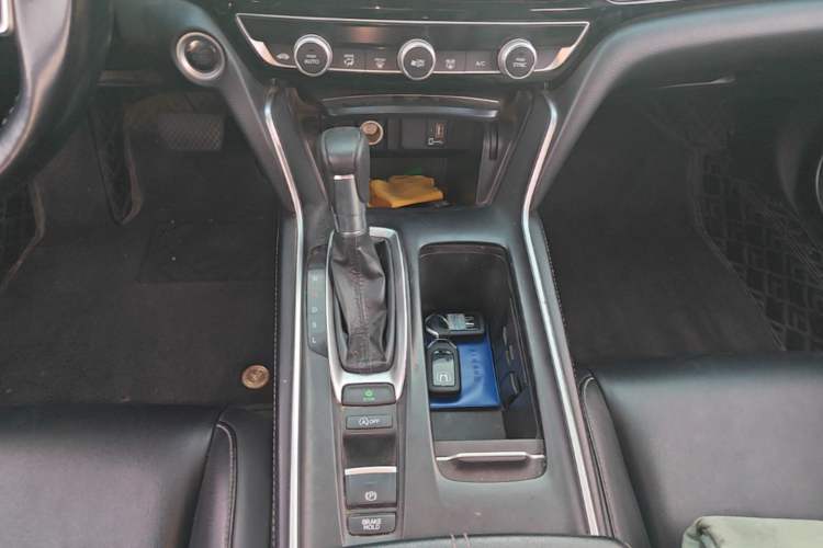 Used Honda Inspire 2022 260TURBO Elegant Edition Gear Lever
