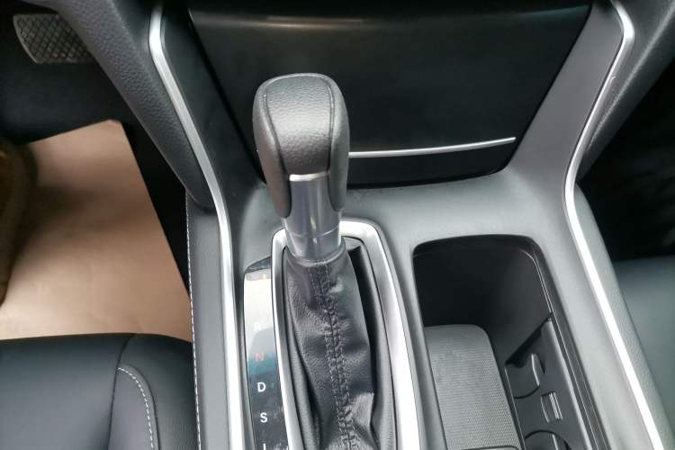 Used Honda Inspire 2022 260TURBO Elegant Edition Gear Lever
