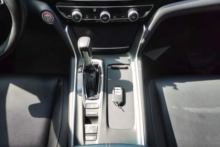 Used Honda Inspire 2022 260TURBO Elegant Edition Gear Lever