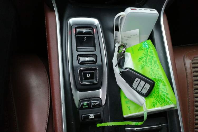 Used Honda Inspire 2022 Rui Hybrid 2.0L Jingzhi Edition Gear Lever