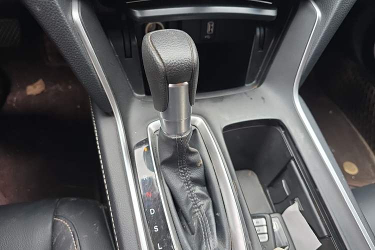 Used Honda Inspire 2022 260TURBO Elegant Edition Gear Lever