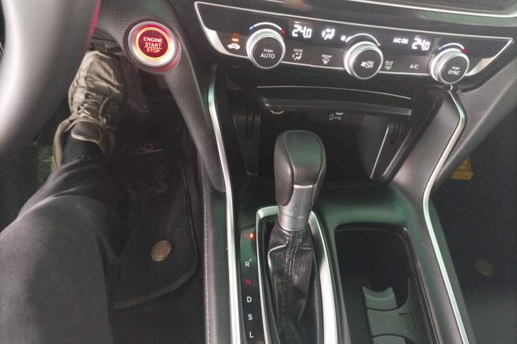 Used Honda Inspire 2022 260TURBO Elegant Edition Gear Lever