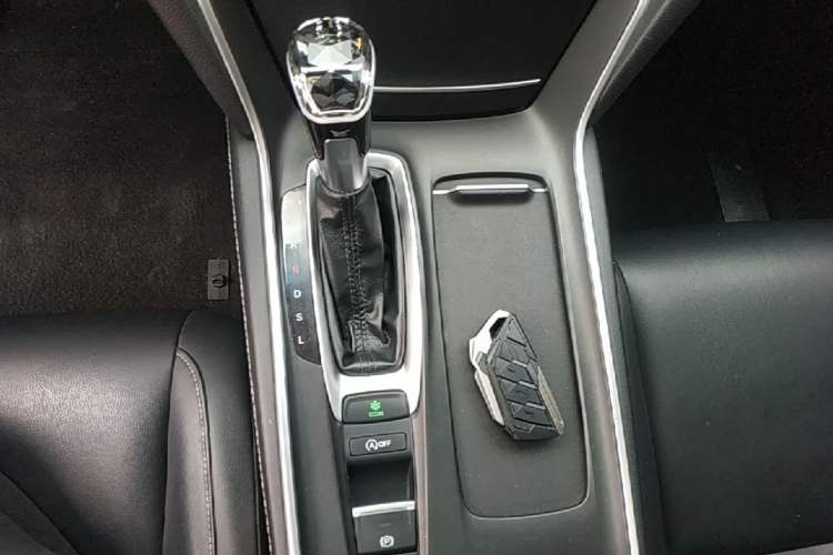 Used Honda Inspire 2022 260TURBO Elegant Edition Gear Lever