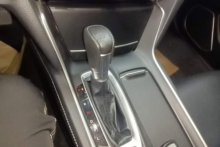 Used Honda Inspire 2022 260TURBO Elegant Edition Gear Lever