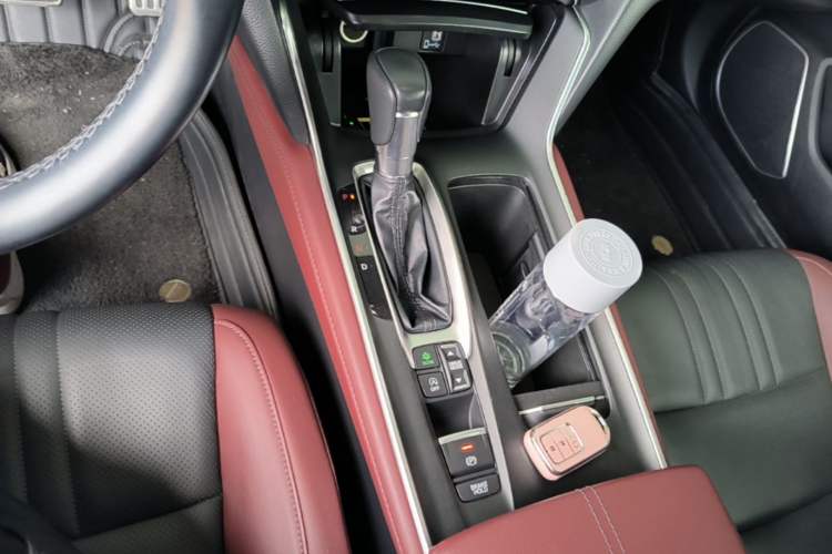 Used Honda Inspire 2022 260TURBO Elite Edition Gear Lever