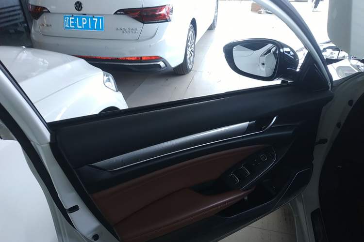 Used Honda Inspire 2022 Lingpai Hybrid 2.0L Pure Elegant Edition Left Front Door Interior