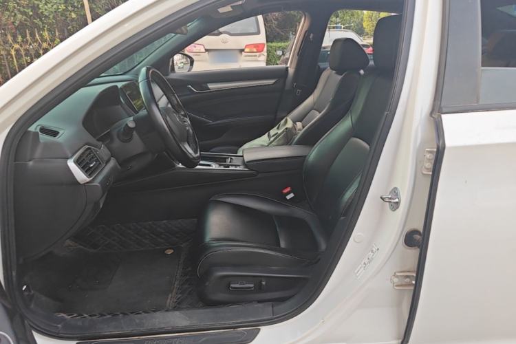 Used Honda Inspire 2022 260TURBO Elegant Edition Left Front Seat