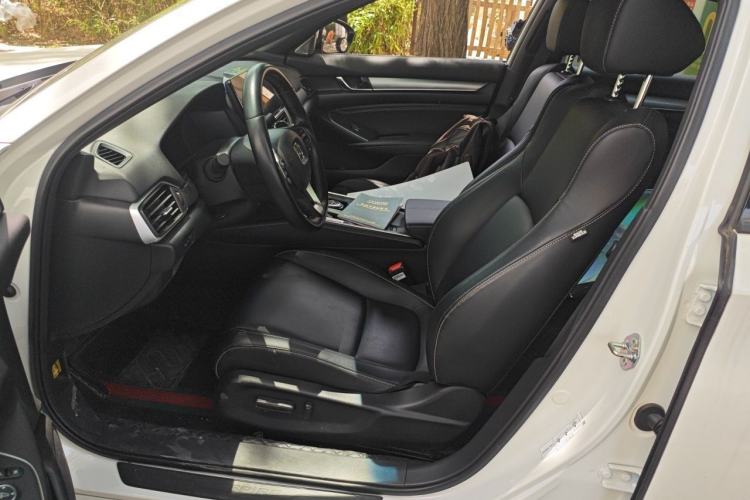 Used Honda Inspire 2022 260TURBO Elegant Edition Left Front Seat