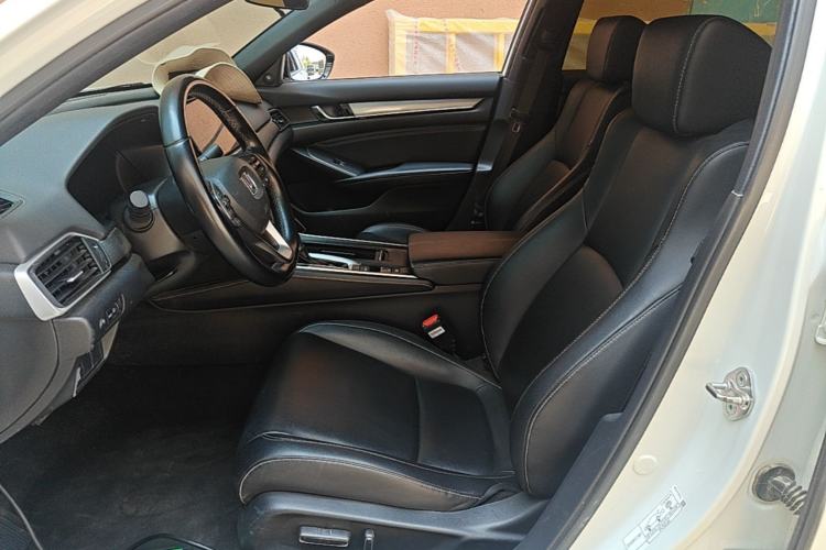 Used Honda Inspire 2022 260TURBO Elegant Edition Left Front Seat