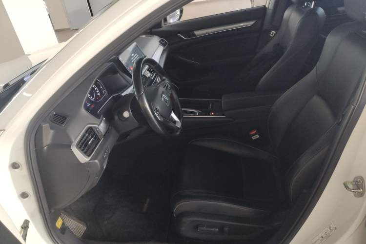 Used Honda Inspire 2022 260TURBO Elegant Edition Left Front Seat