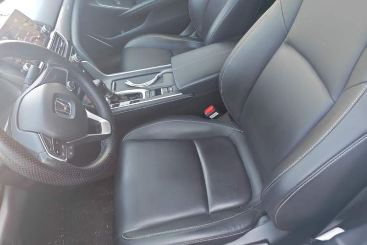 Used Honda Inspire 2022 260TURBO Elegant Edition Left Front Seat