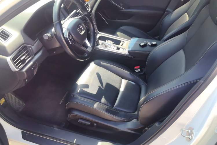 Used Honda Inspire 2022 260TURBO Elegant Edition Left Front Seat