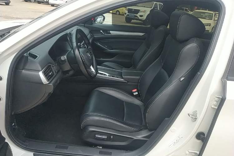 Used Honda Inspire 2022 260TURBO Elegant Edition Left Front Seat