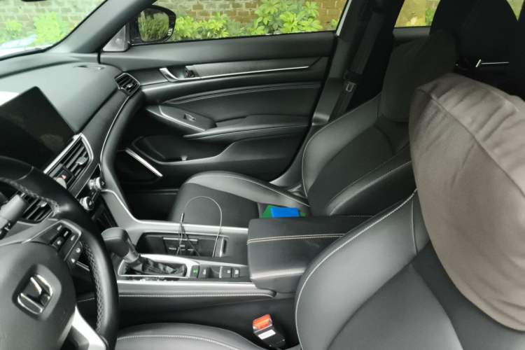 Used Honda Inspire 2022 260TURBO Elegant Edition Left Front Seat