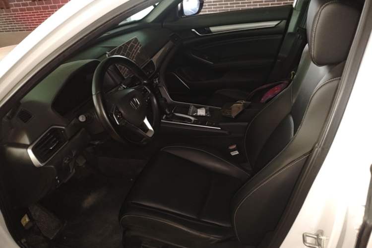 Used Honda Inspire 2022 260TURBO Elegant Edition Left Front Seat