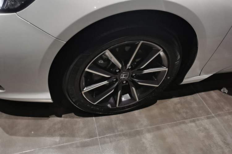 Used Honda Inspire 2022 260TURBO Elegant Edition Left Front Wheel Hub