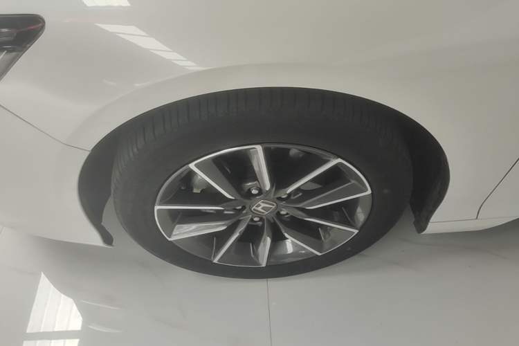 Used Honda Inspire 2022 260TURBO Elegant Edition Left Front Wheel Hub