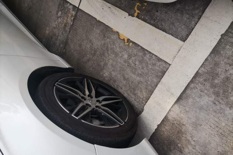 Used Honda Inspire 2022 260TURBO Elegant Edition Left Front Wheel Hub