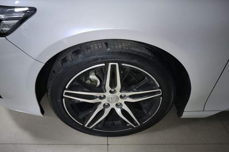 Used Honda Inspire 2022 260TURBO Jingyue Version Left Front Wheel Hub