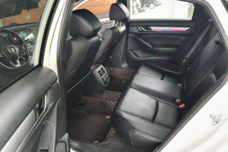 Used Honda Inspire 2022 260TURBO Elegant Edition Left Rear Seat