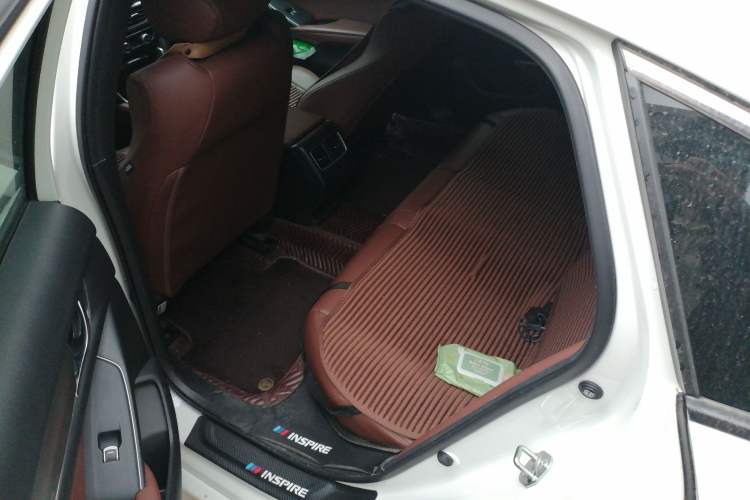 Used Honda Inspire 2022 Rui Hybrid 2.0L Jingzhi Edition Left Rear Seat