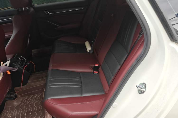 Used Honda Inspire 2022 Xing·Hybrid 2.0L Pure Edition Left Rear Seat